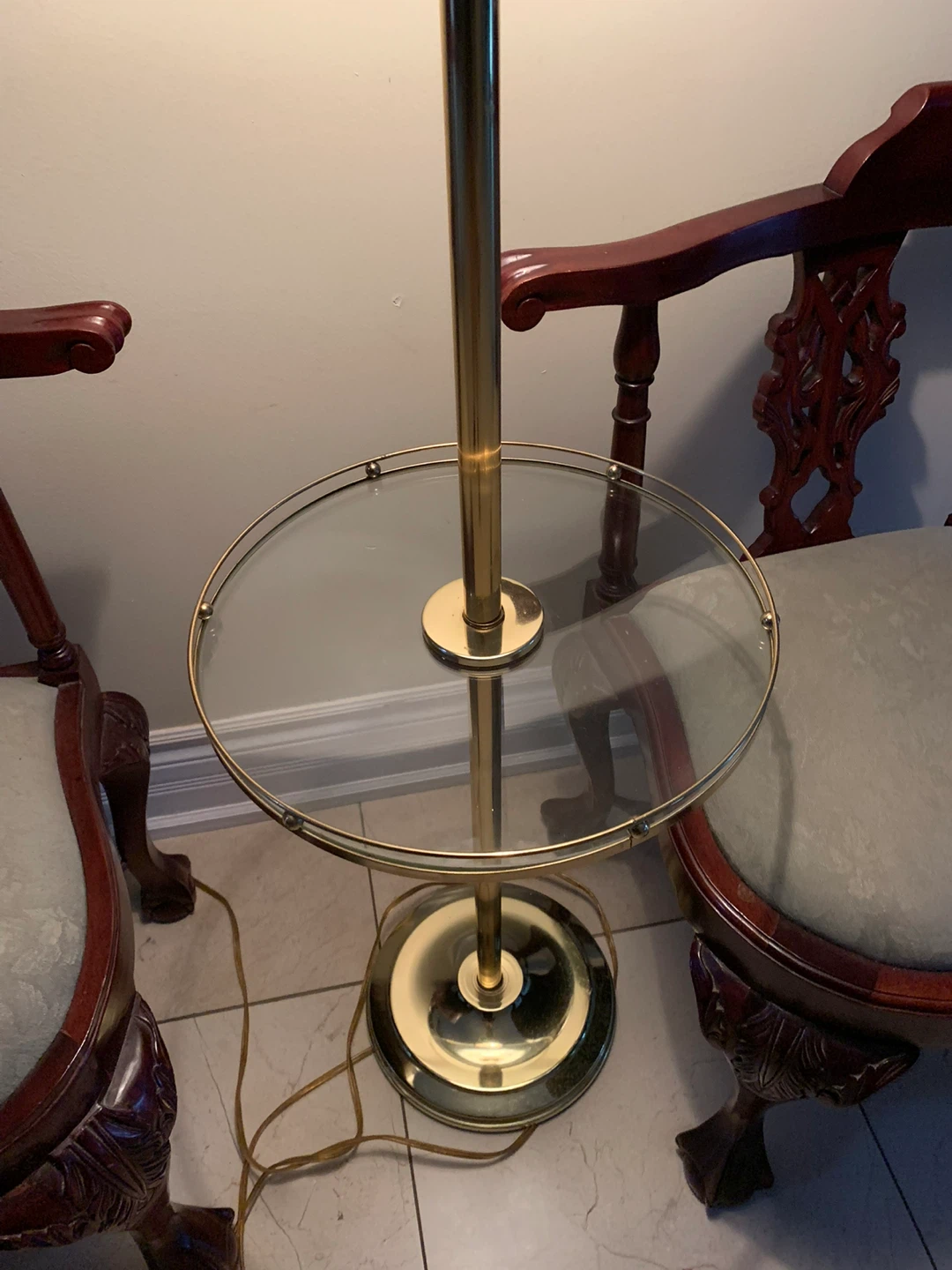 Tiffany Style Floor Lamp with Glass Shade and Side Table - photo 3