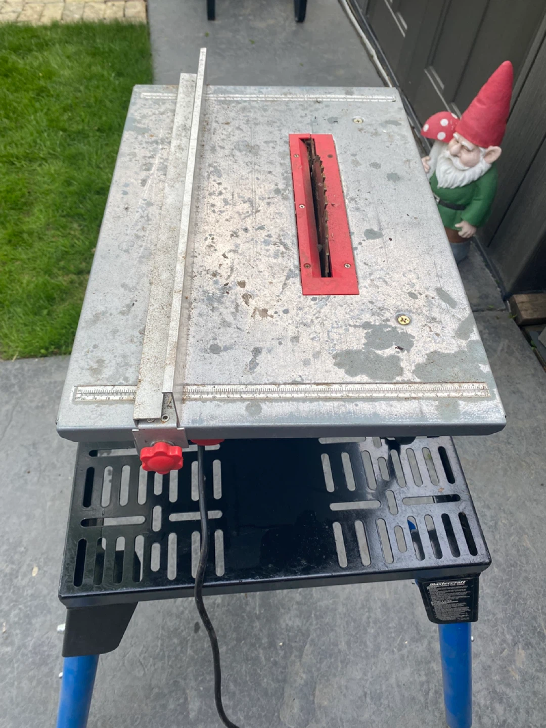 Table Saw with Stand - photo 2
