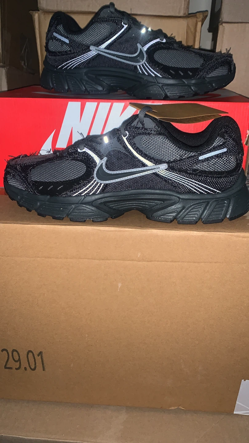 Nike V5 Men's Black Running Shoes