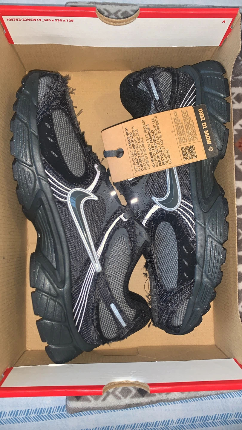 Nike V5 Men's Black Running Shoes - photo 2