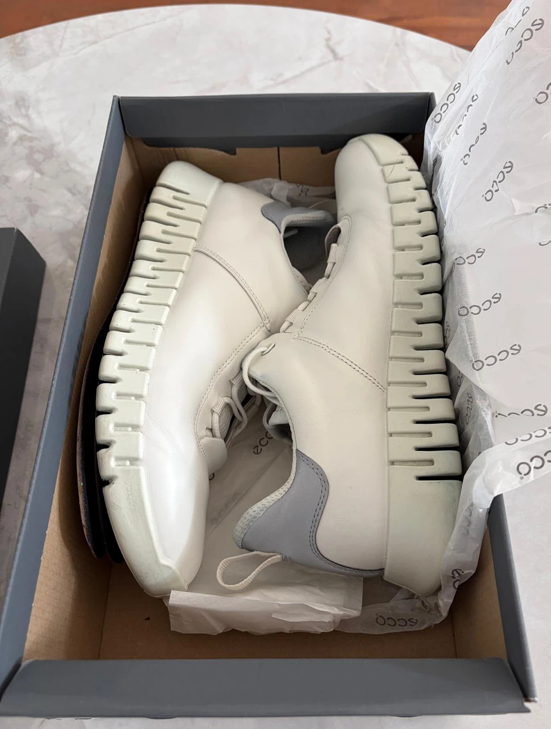 ECCO Gruv Men's White Sneakers