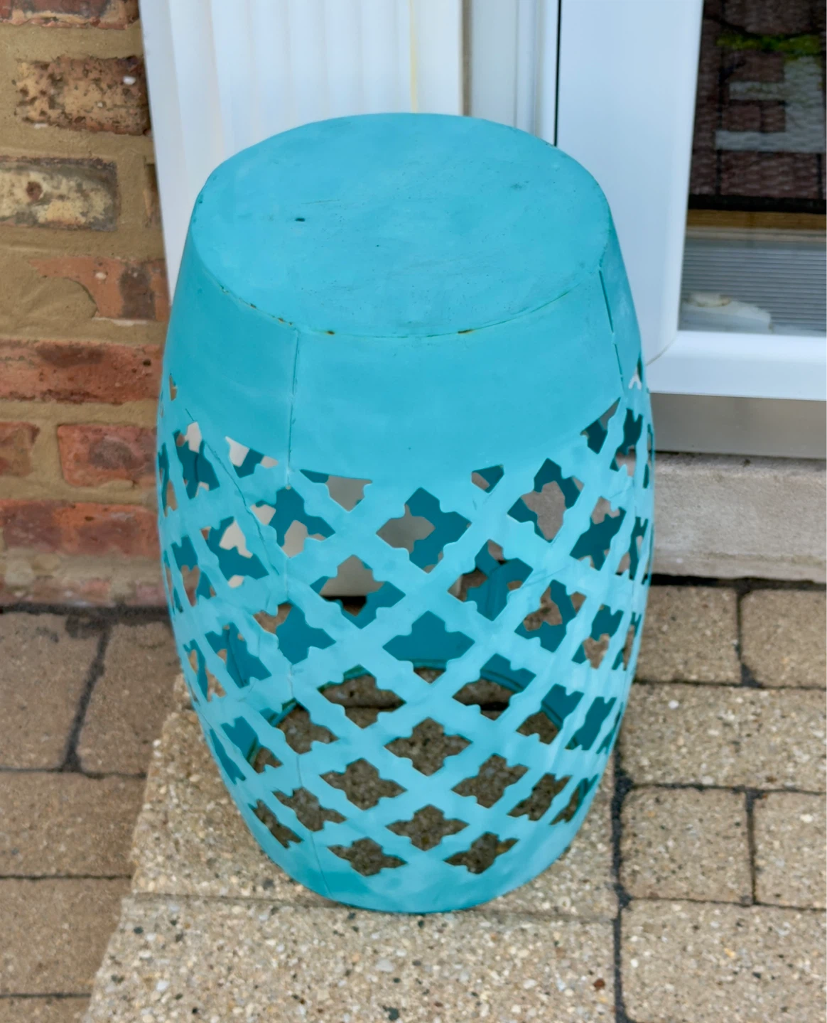 TURQUOISE INDOOR/OUTDOOR TABLE