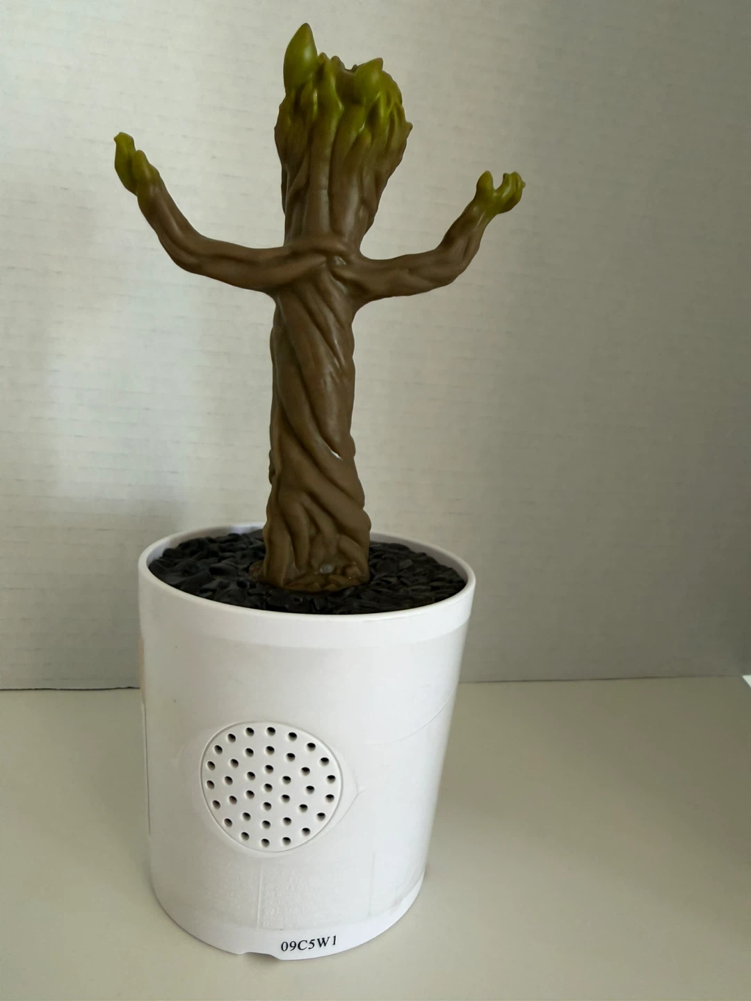 Marvel Guardians of the Galaxy Dancing Groot Toy - photo 3