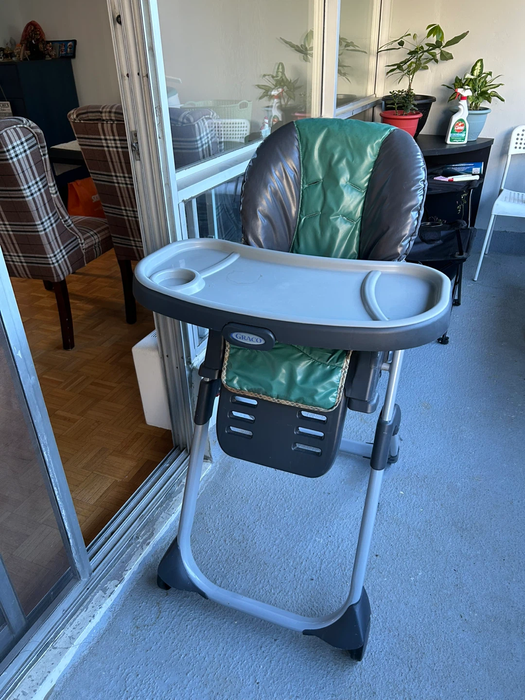 Graco high chai and Pack 'n Play Portable Playard