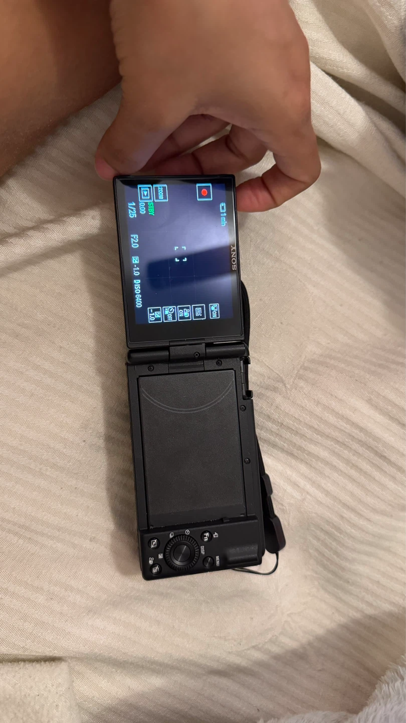 Sony ZV-1fDigital Camera with 64GB SanDisk SD Card - photo 4