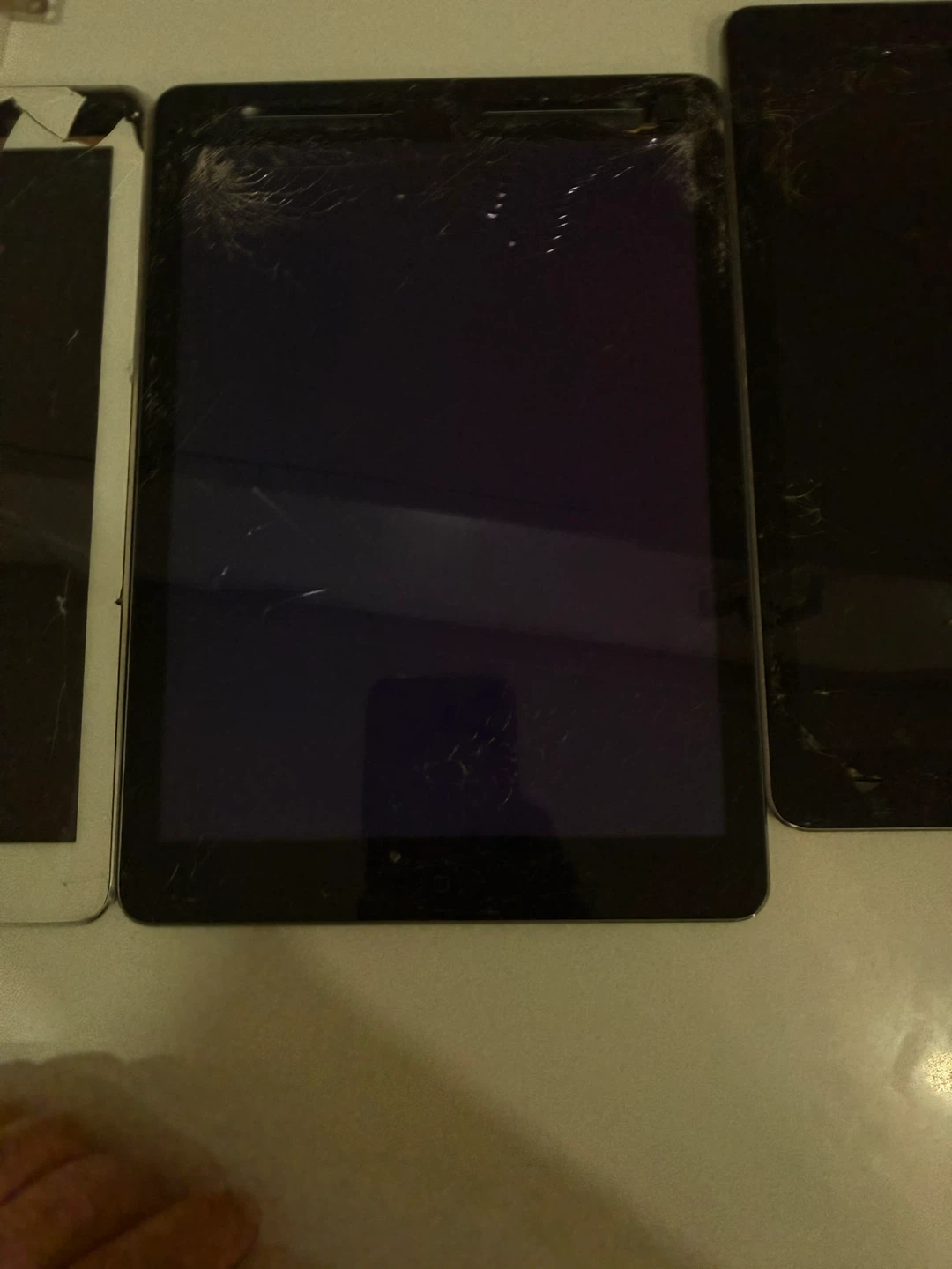 Apple iPad Air (MD788LL/A) - Damaged Screen - photo 5