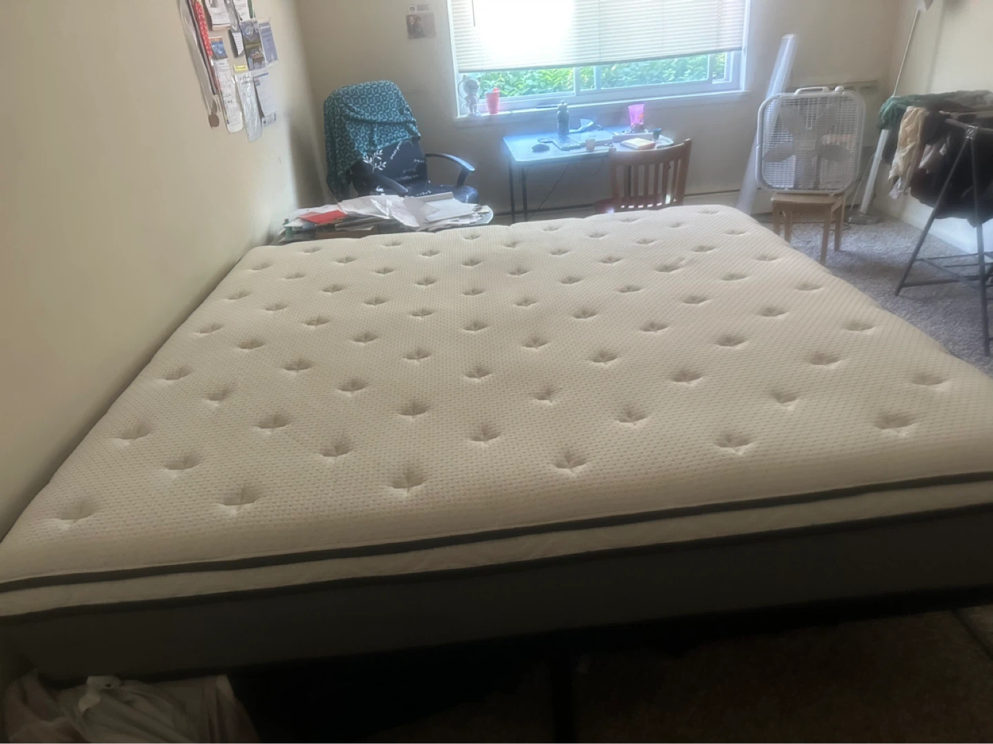 King Size Mattress with Grey and White Design - photo 2