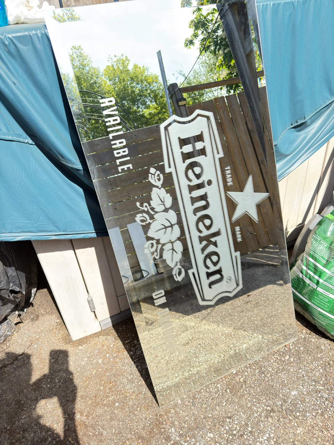 Heineken "Available on Draught" Glass Sign - photo 5