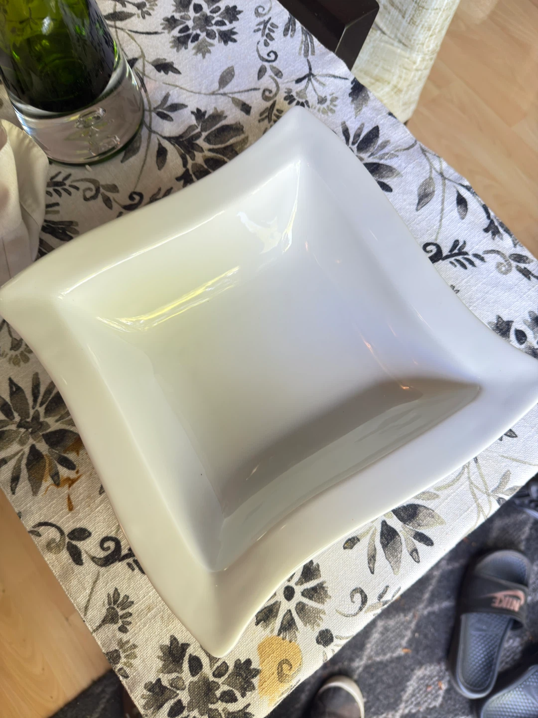 30 Toscana White Square Serving Bowls