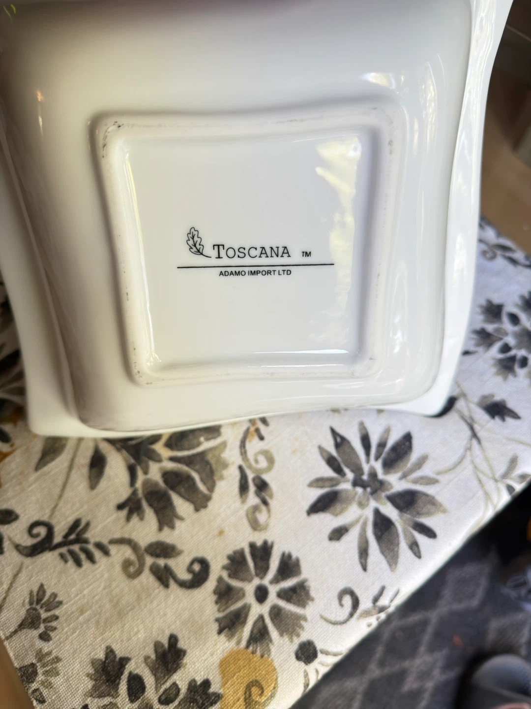 30 Toscana White Square Serving Bowls - photo 2