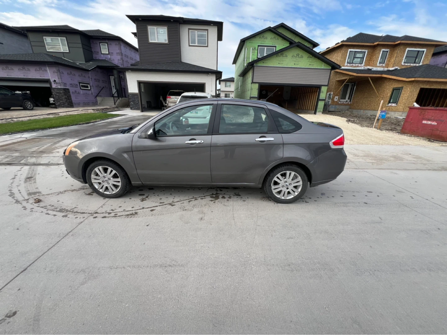 Ford Focus Sedan - photo 4