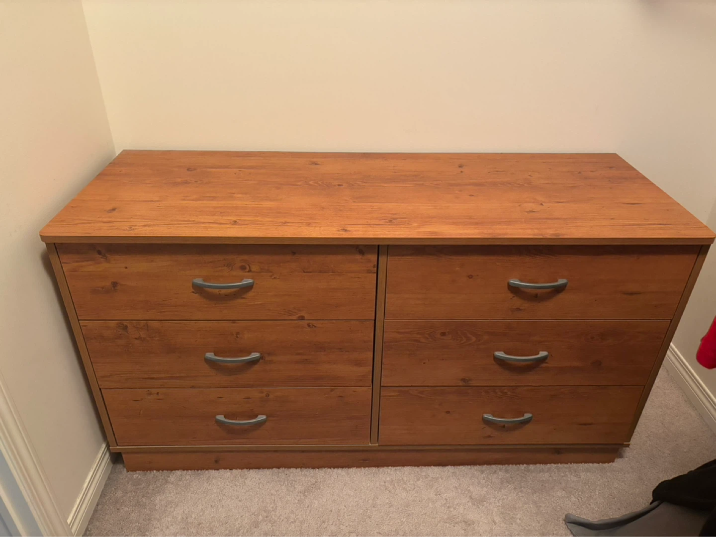 Wooden Dresser with 6 Drawers