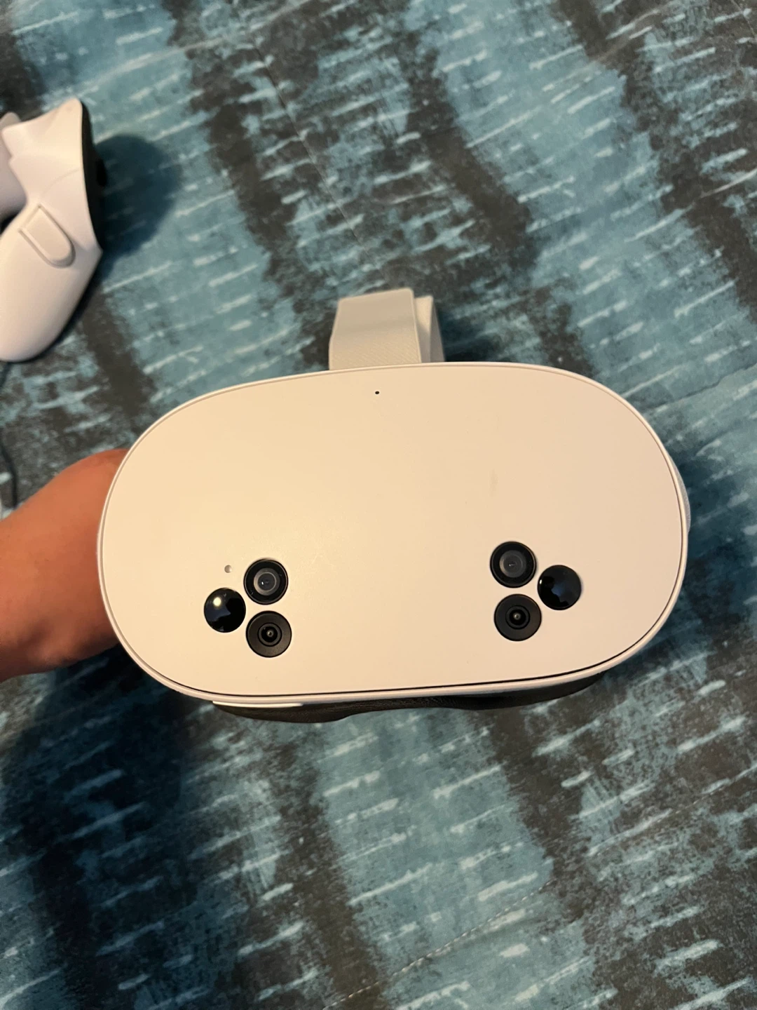 Meta Quest 3 VR Headset with Controllers