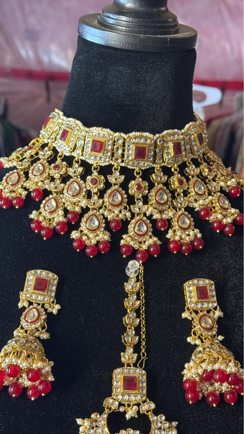 Maroon heavy kundan 4 piece set - photo 2