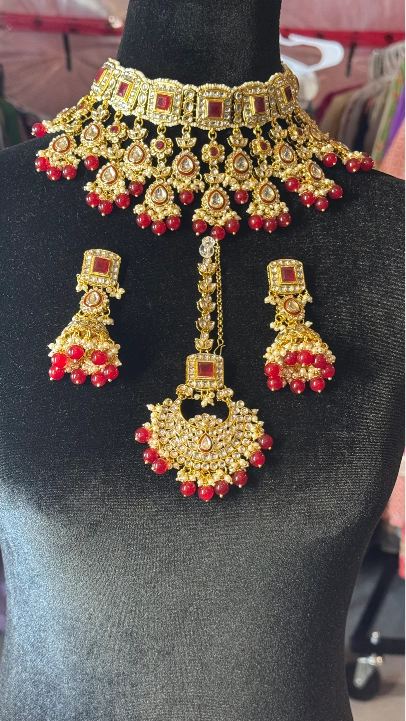 Maroon heavy kundan 4 piece set