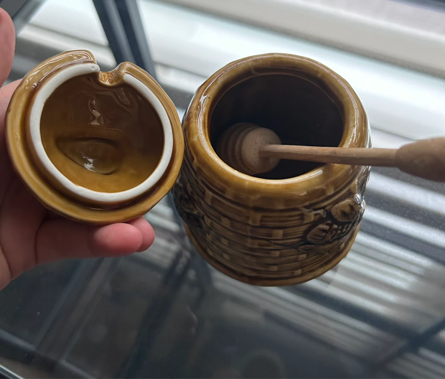 Ceramic Beehive Honey Pot with Dipper - photo 3