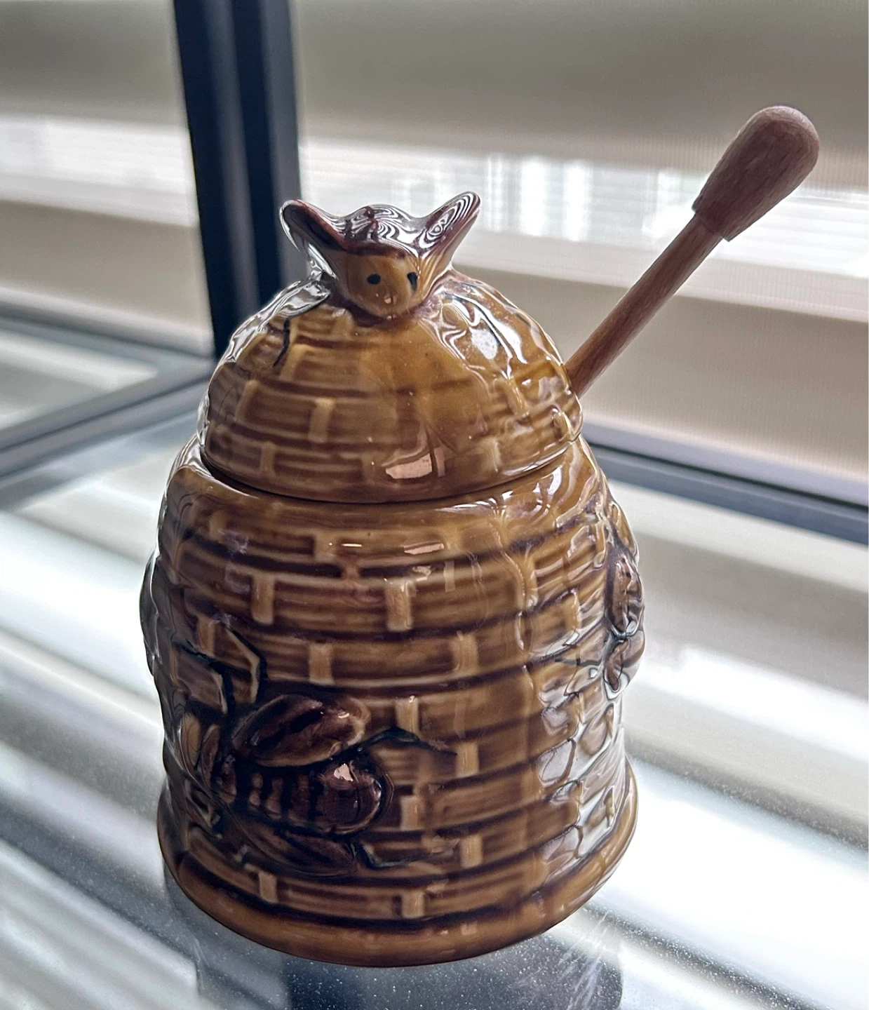 Ceramic Beehive Honey Pot with Dipper