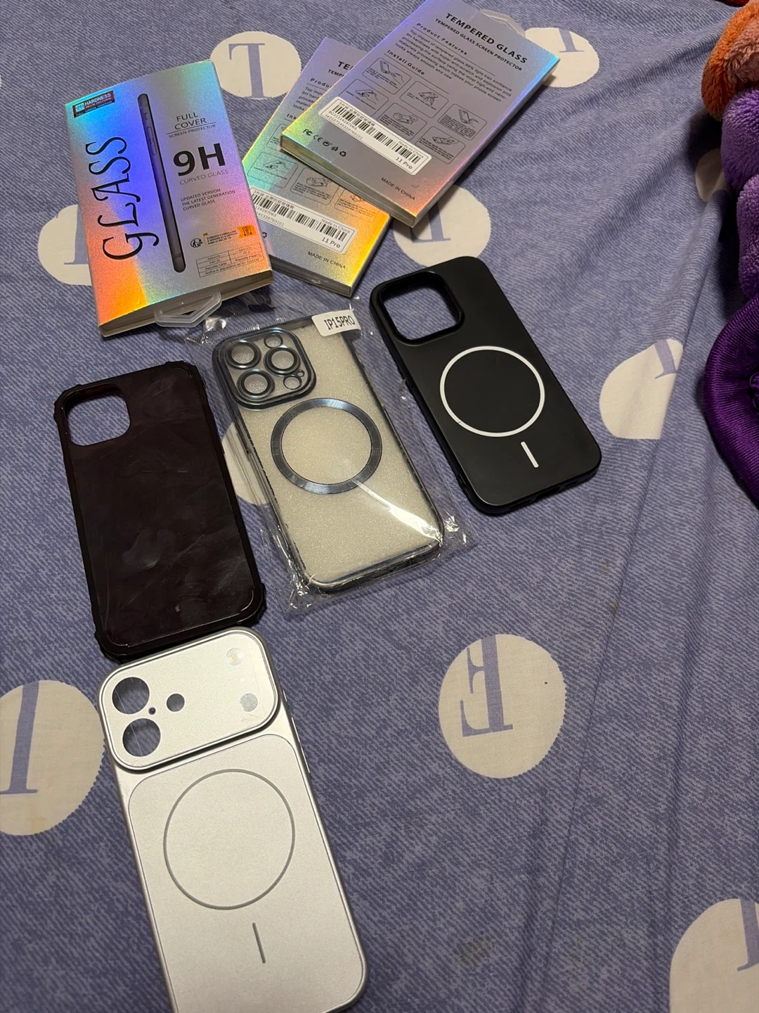 iPhone 11 Pro Tempered Glass Screen Protector and Cases