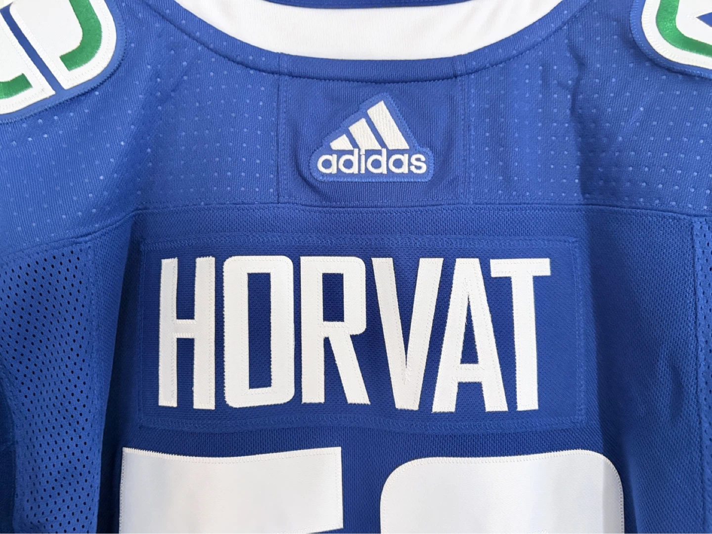 Authentic Adidas Vancouver Canucks Bo Horvat Jersey 52 - photo 3