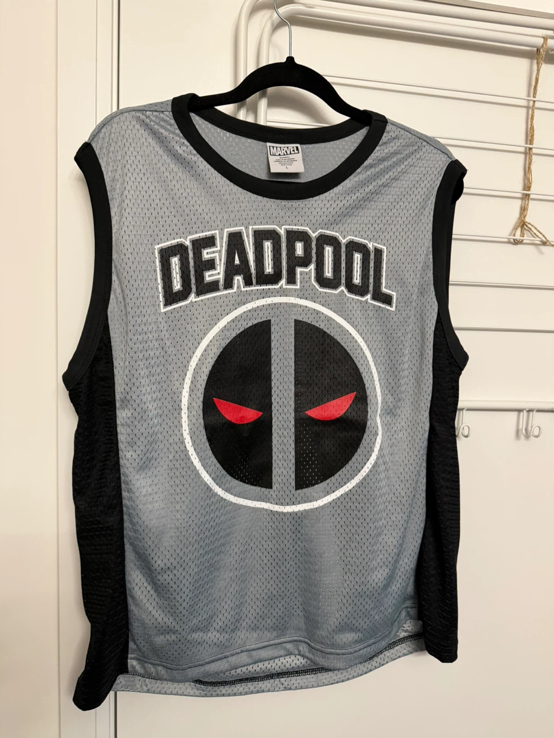 Marvel Deadpool "91" Basketball Jersey - Size L