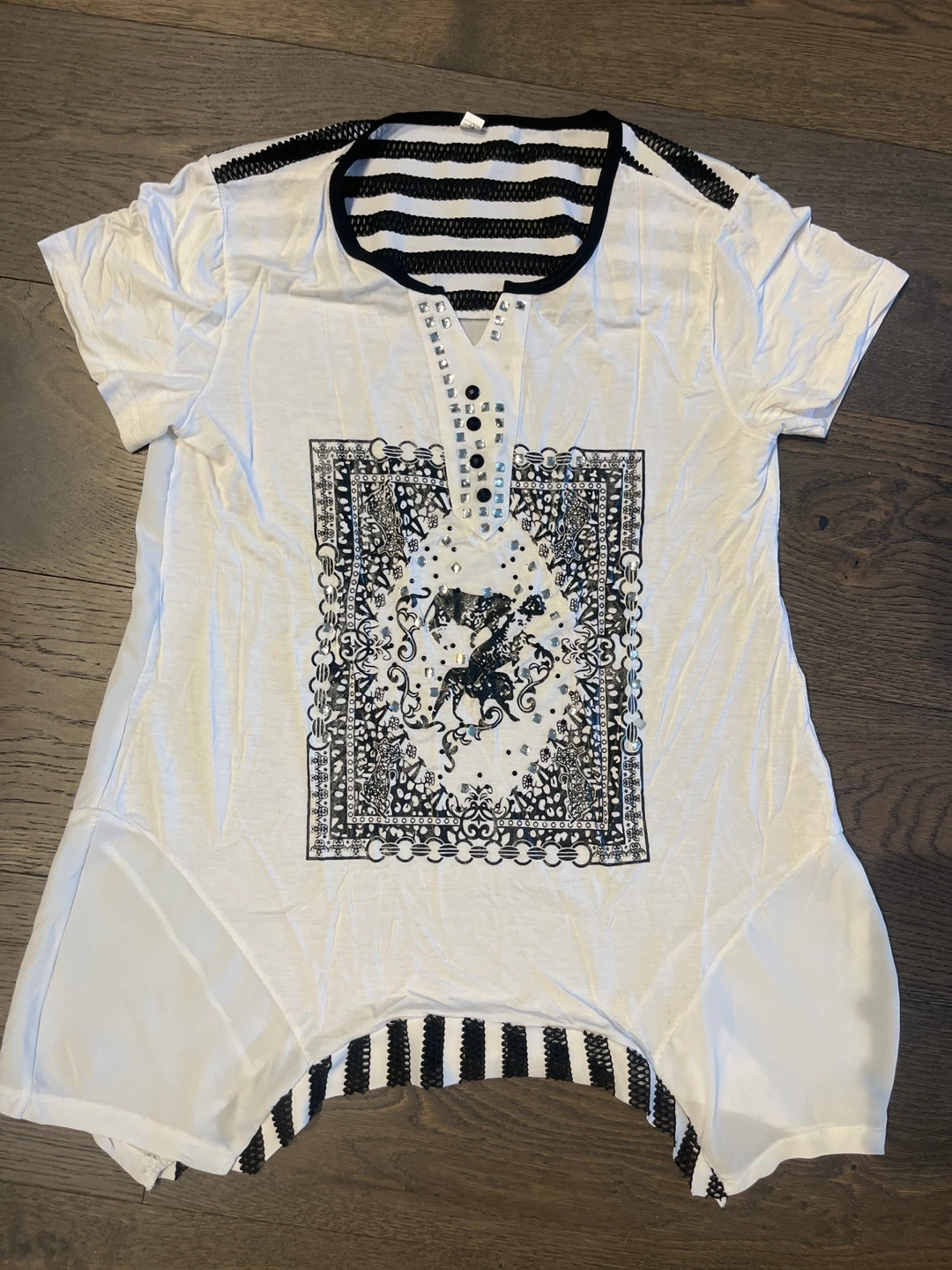 ALT//White T-Shirt with Black Accents