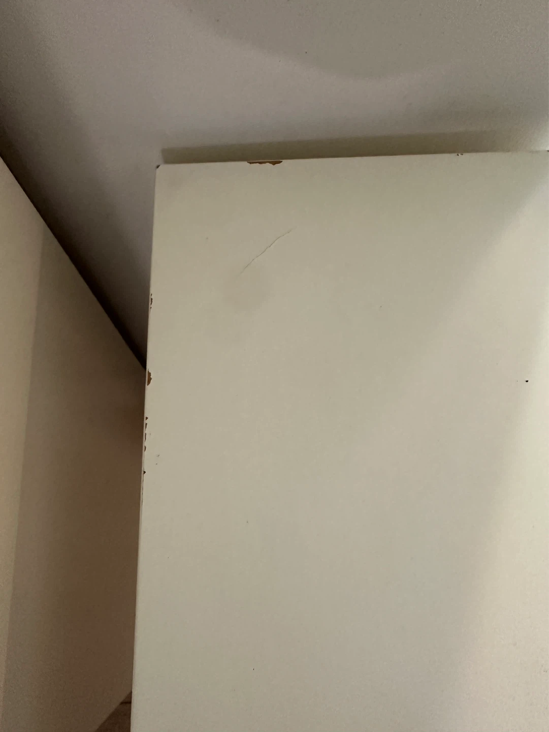 White side table - photo 3