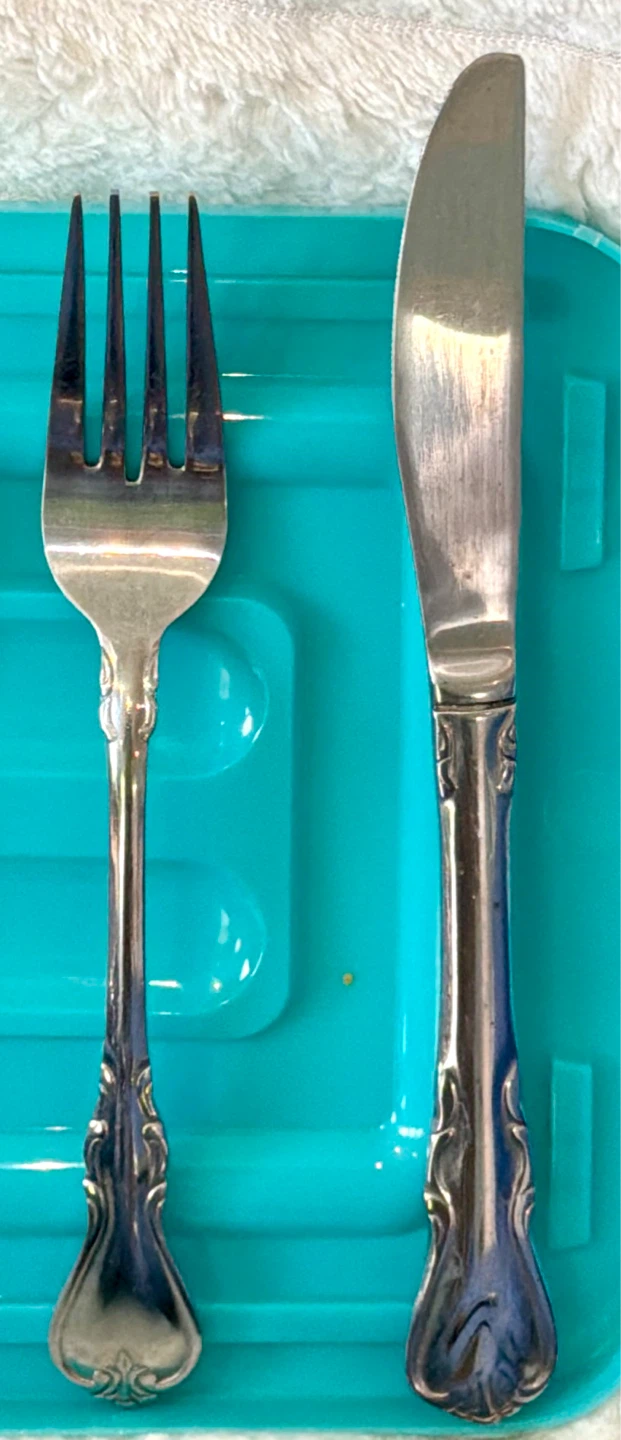 Cambridge “Jessica” Flatware-Stainless Steel-32 Piece Set. - photo 3