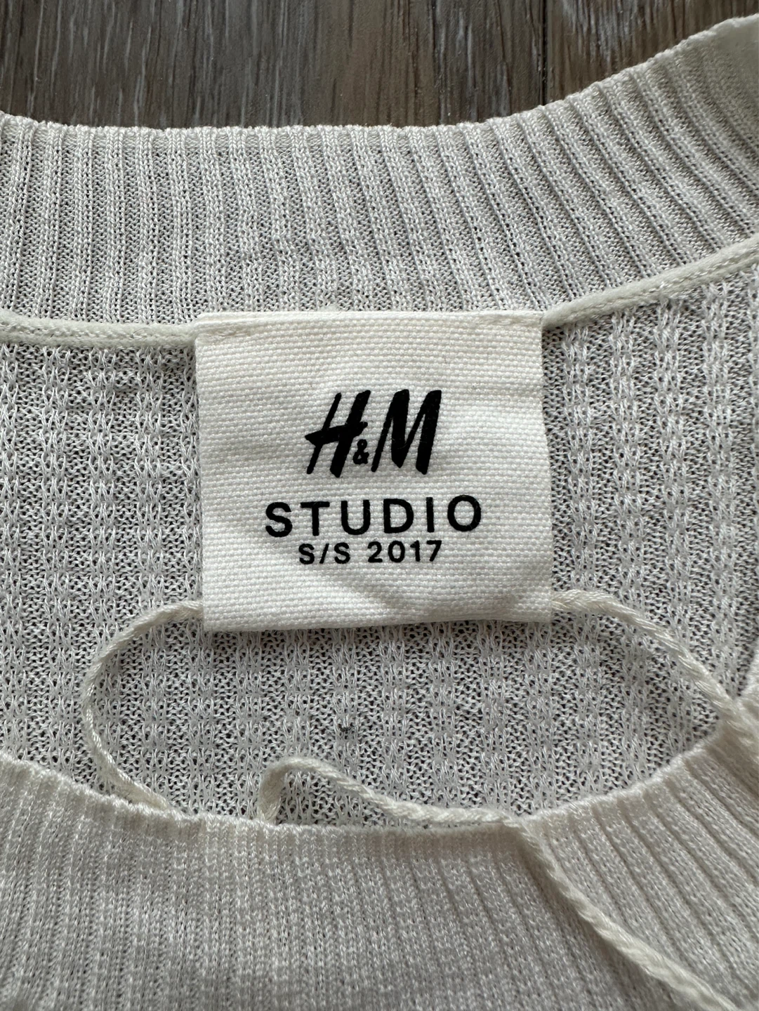 H&M 2017 Studio White Knit Ruffle Sweater - photo 2