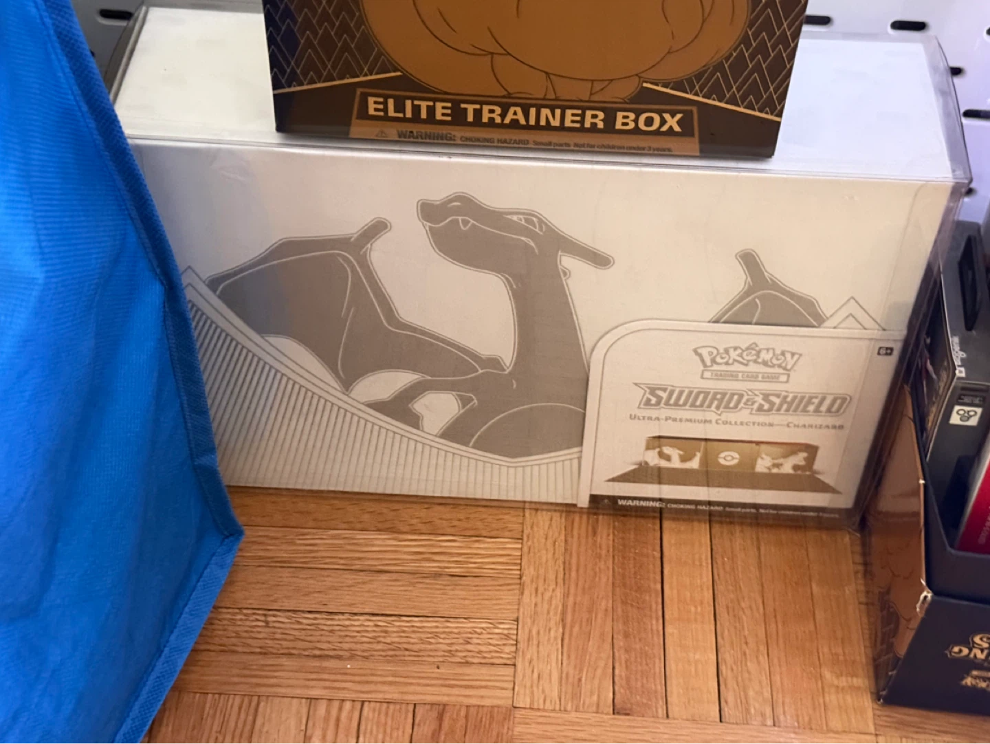 Pokemon Sword & Shield Ultra Premium Collection Charizard Box