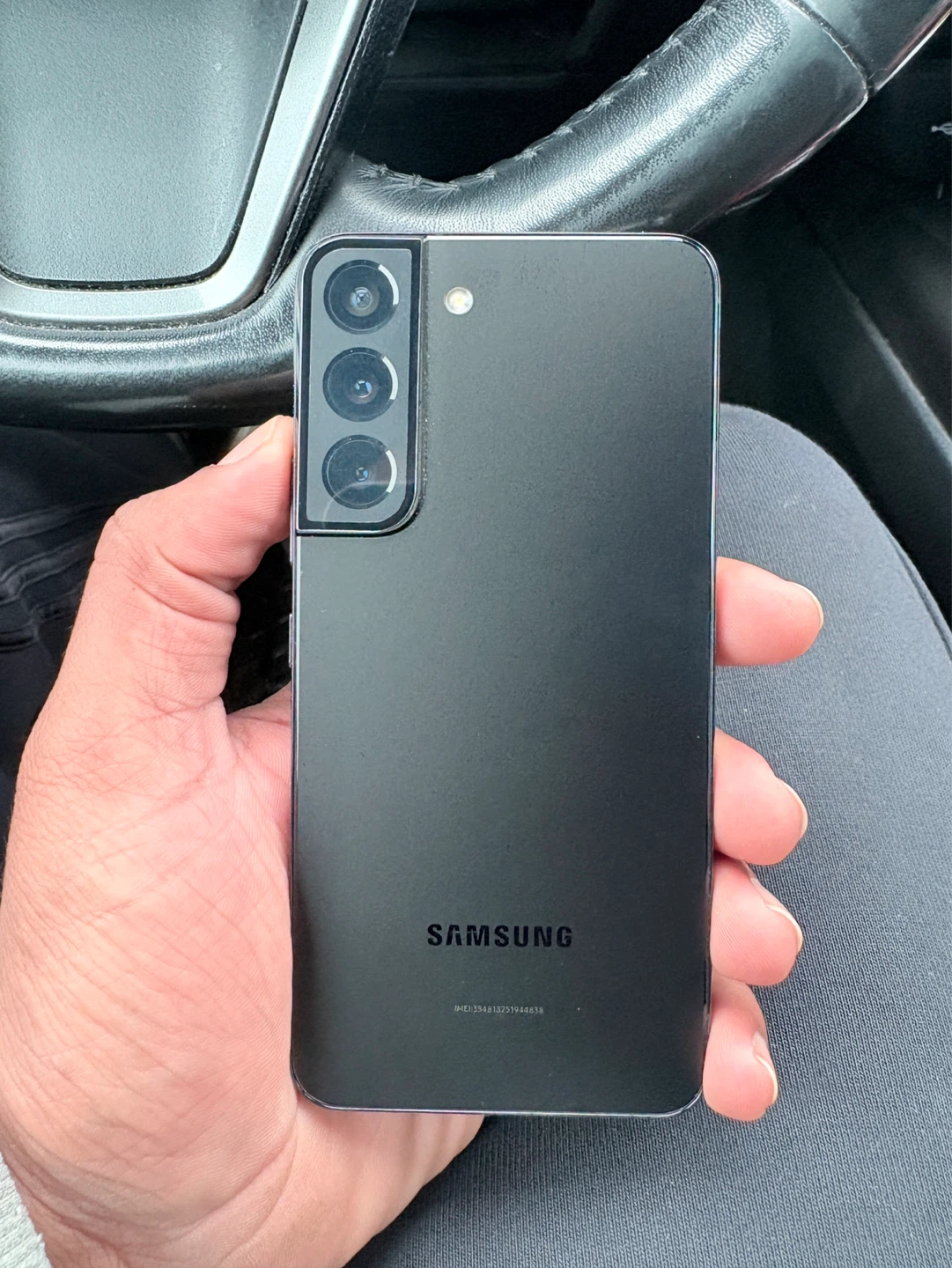 Samsung Galaxy S22 Smartphone
