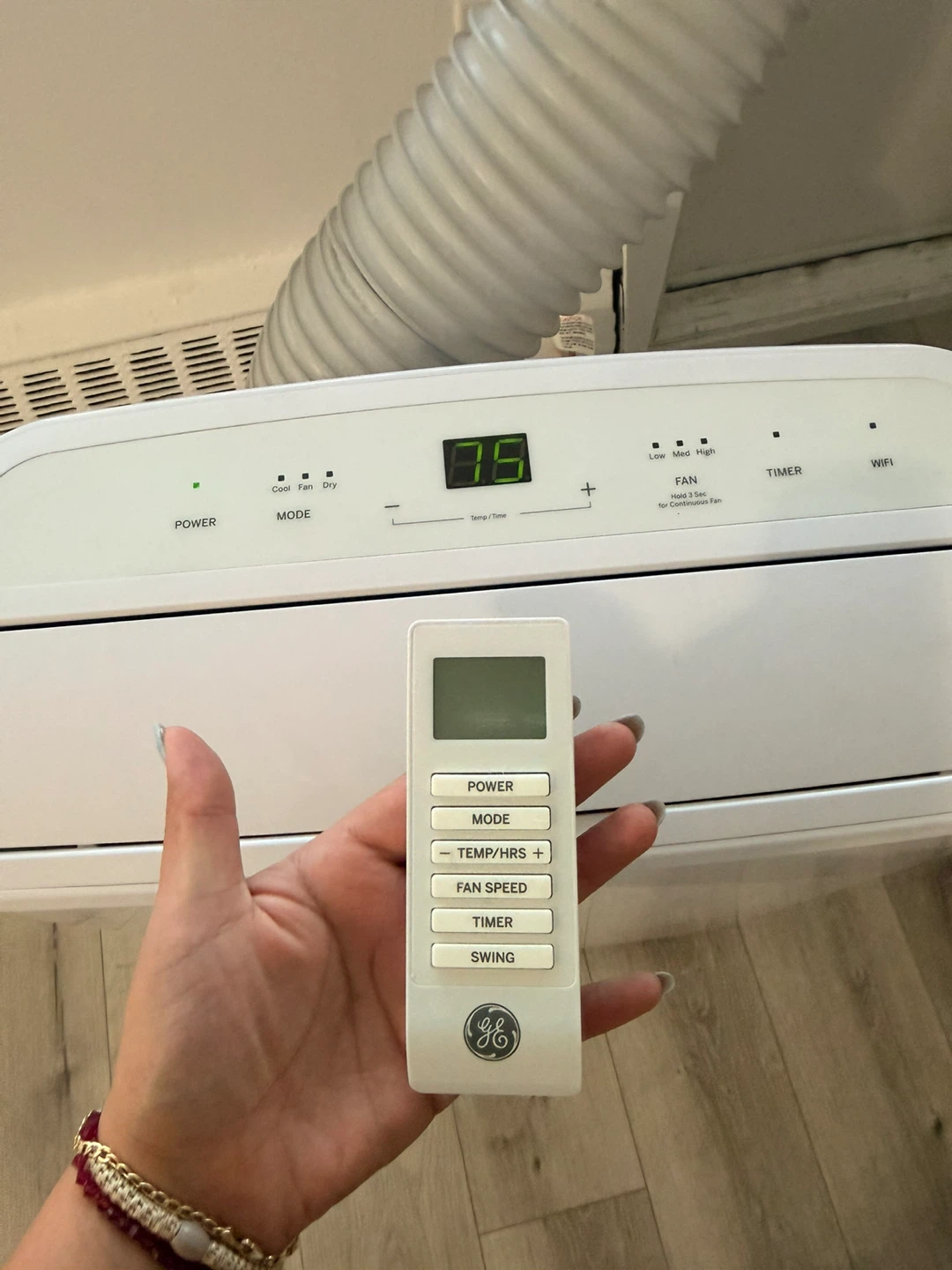 GE Portable Air Conditioner Model APWA14YBMW - photo 5
