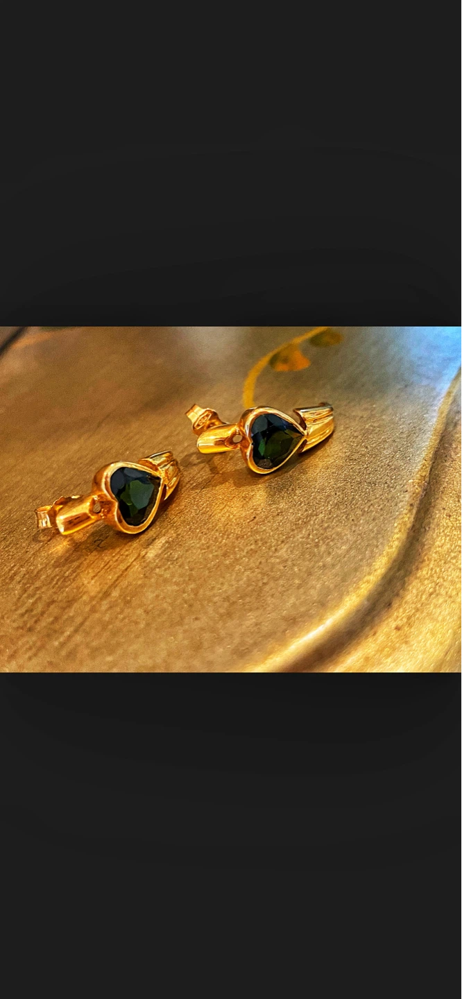 💚Estate Vintage Emerald 18k Gold Heart Earrings - photo 4