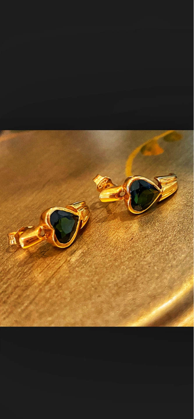 💚Estate Vintage Emerald 18k Gold Heart Earrings