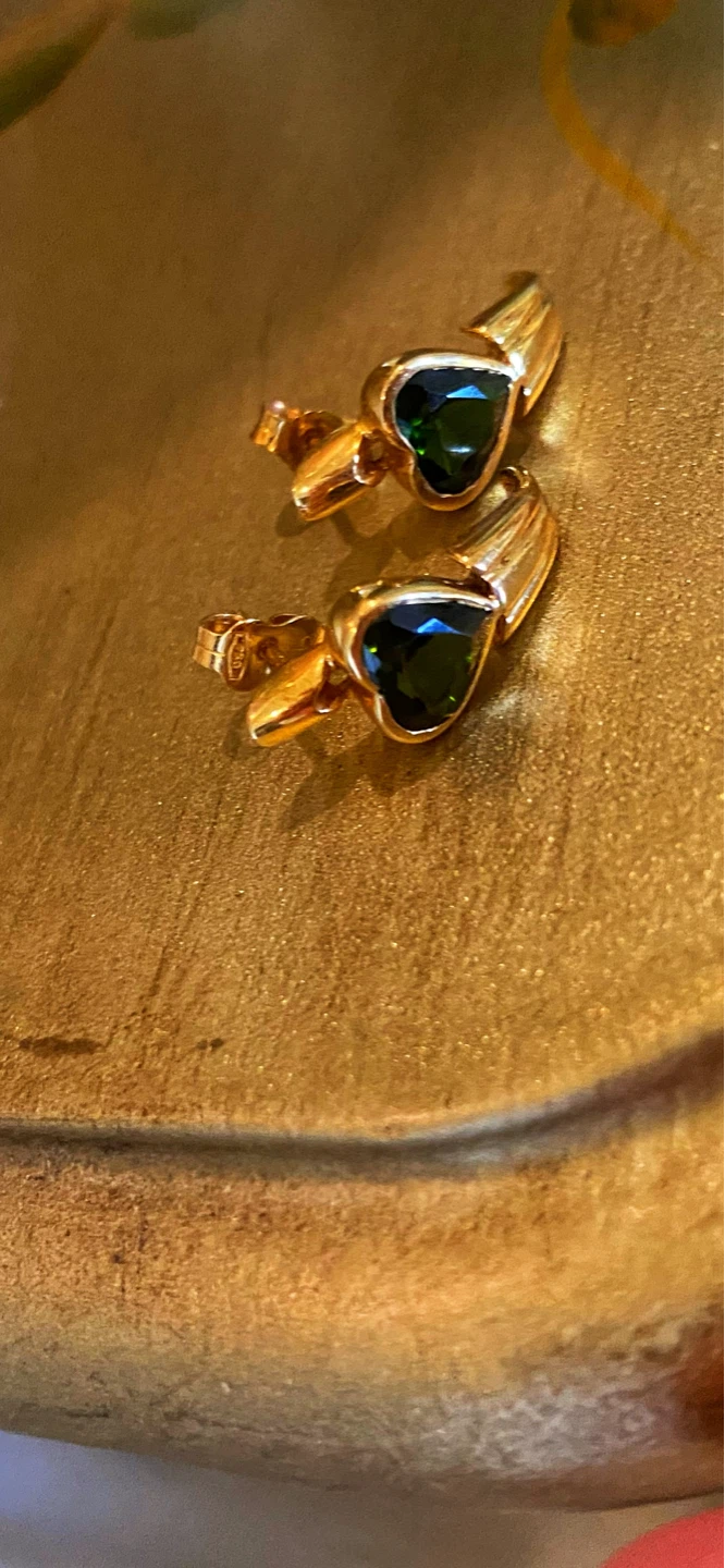 💚Estate Vintage Emerald 18k Gold Heart Earrings - photo 5