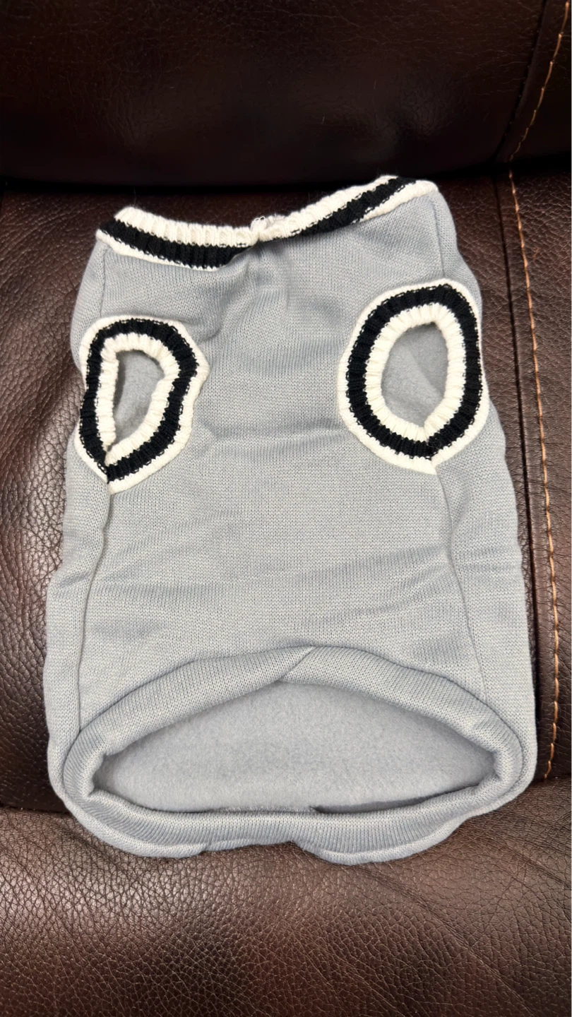 NEW Light Grey Sweater For Small Dogs, Kittens. Size XL. - photo 2