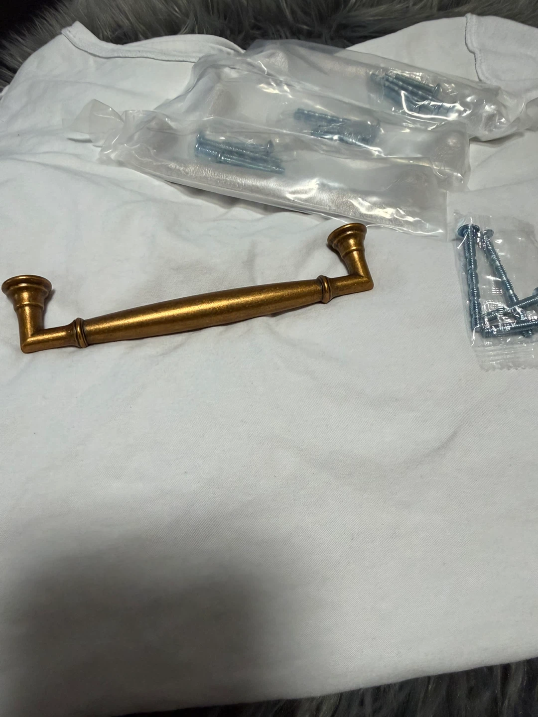 Antique Brass Drawer Pulls set of 4 - photo 3