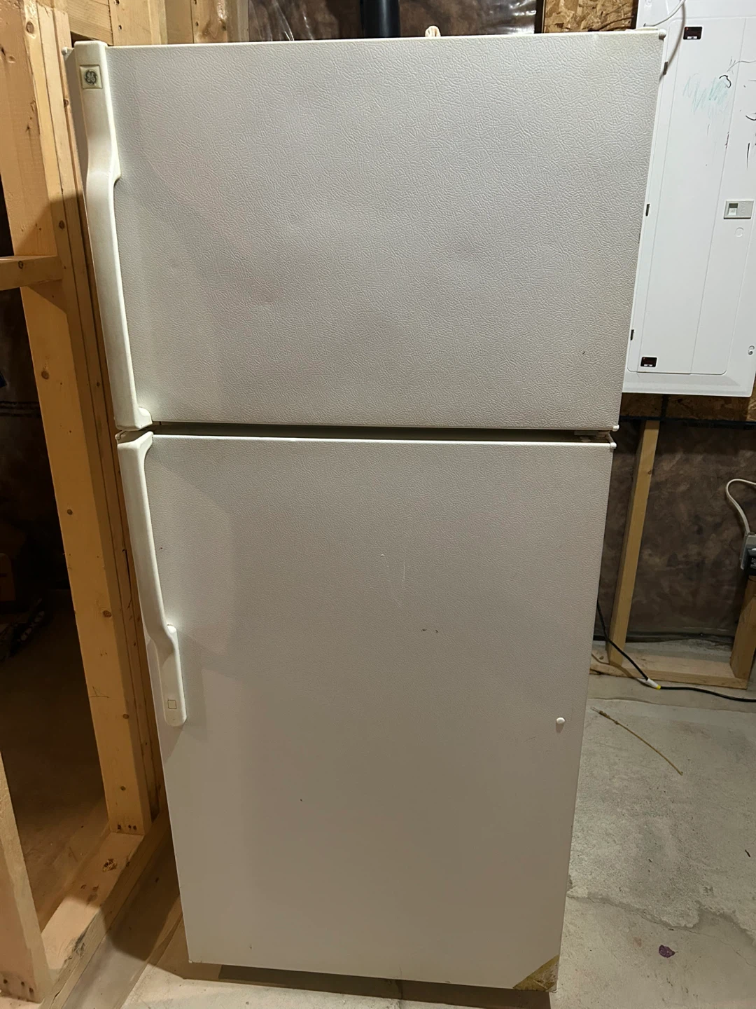 GE Refrigerator