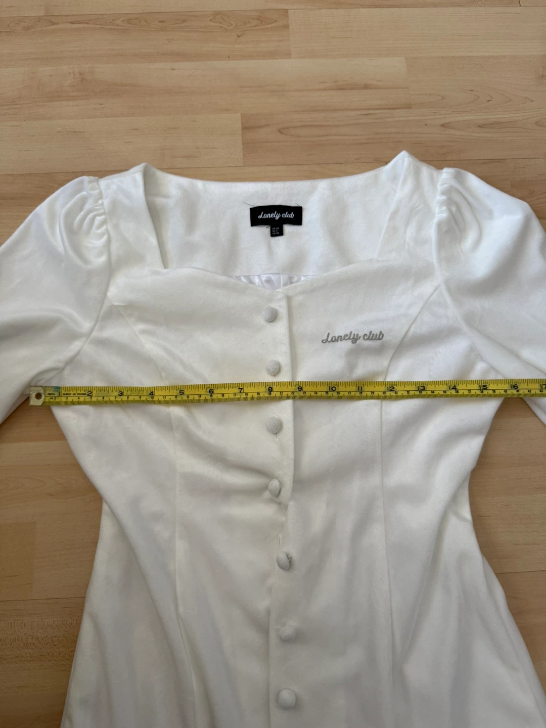 Lonely club white velvet dress kfashion size small - photo 2
