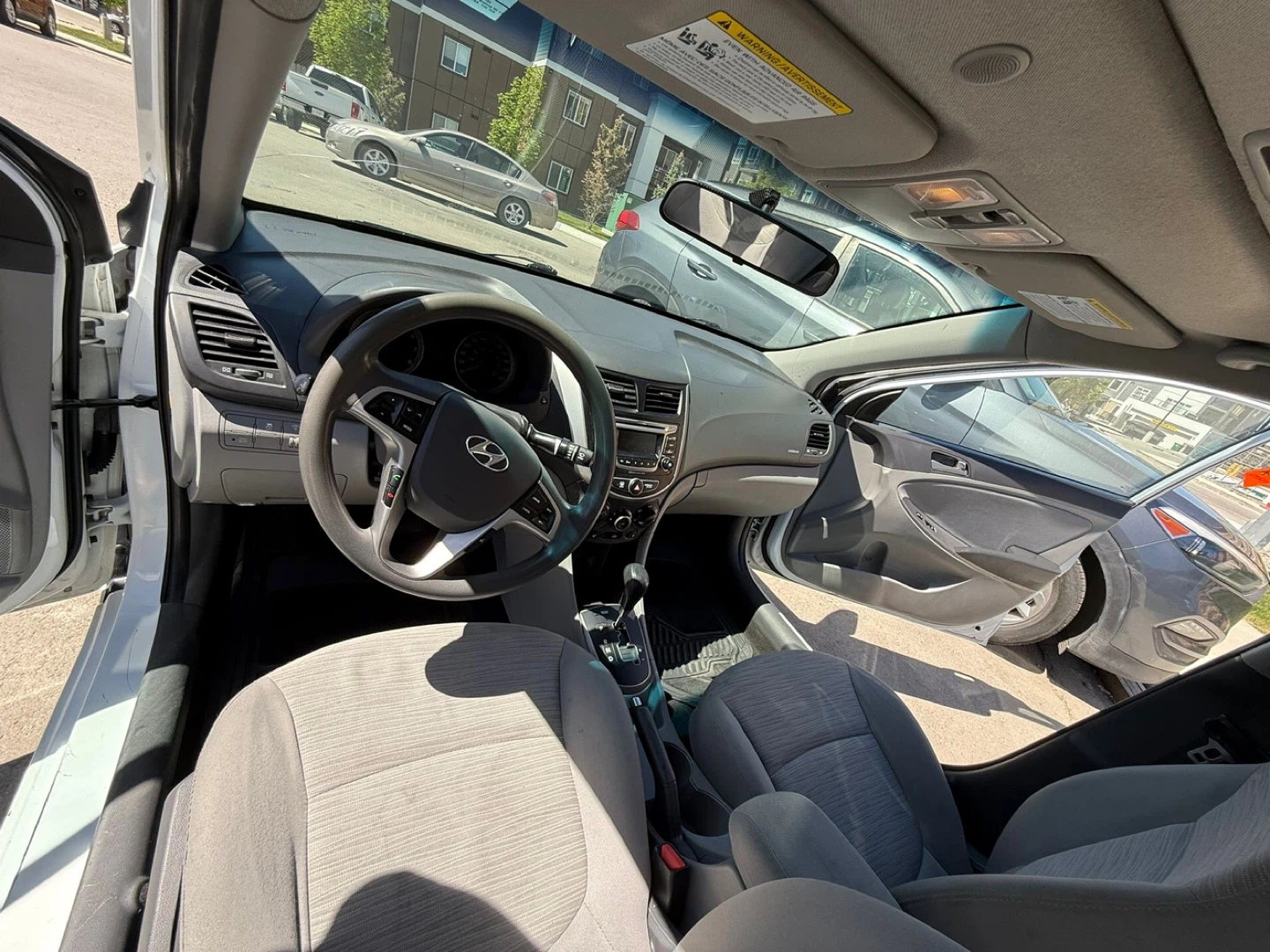 White Hyundai Accent Sedan - photo 4