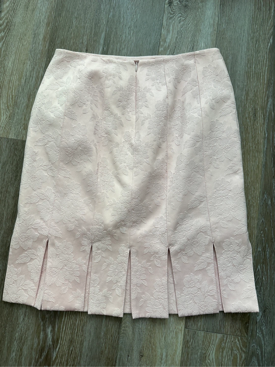 VINTAGE Noviello-Bloom Baby Pink Floral Jacquard Mini Skirt - photo 2