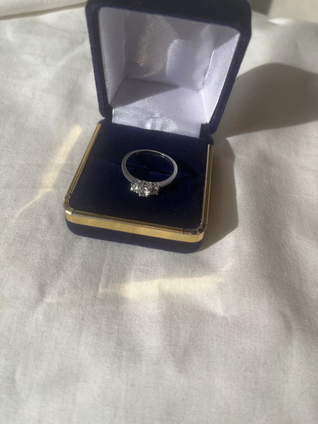 14k white gold ring with lab diamonds - photo 3