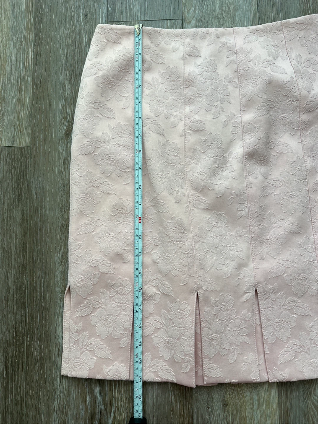 VINTAGE Noviello-Bloom Baby Pink Floral Jacquard Mini Skirt - photo 5