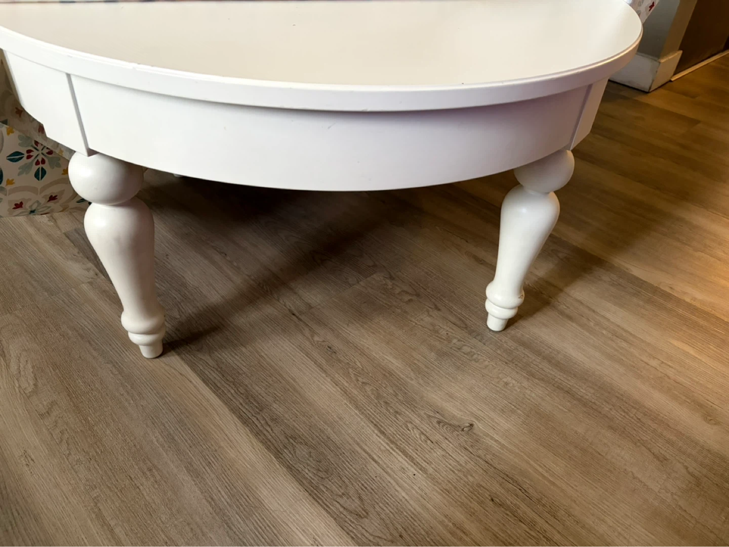 White Round Coffee Table