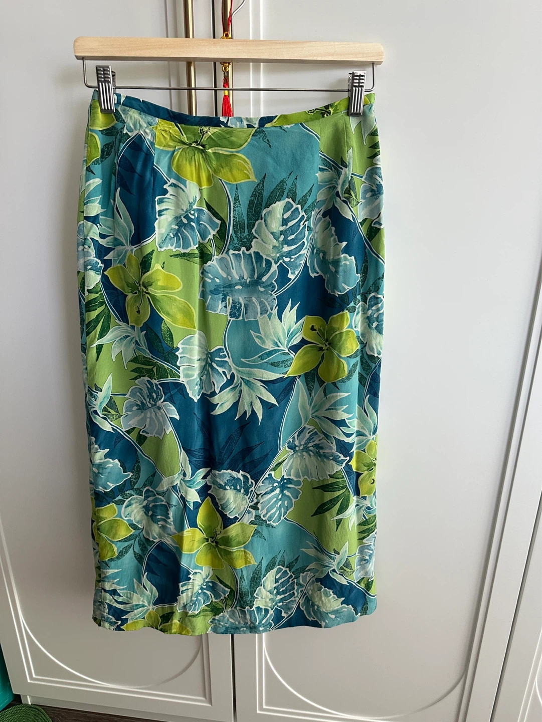 Vintage Nygård Collection Silk Floral Skirt Size 8 - photo 4