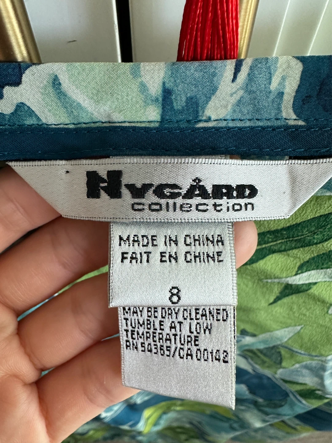 Vintage Nygård Collection Silk Floral Skirt Size 8 - photo 2