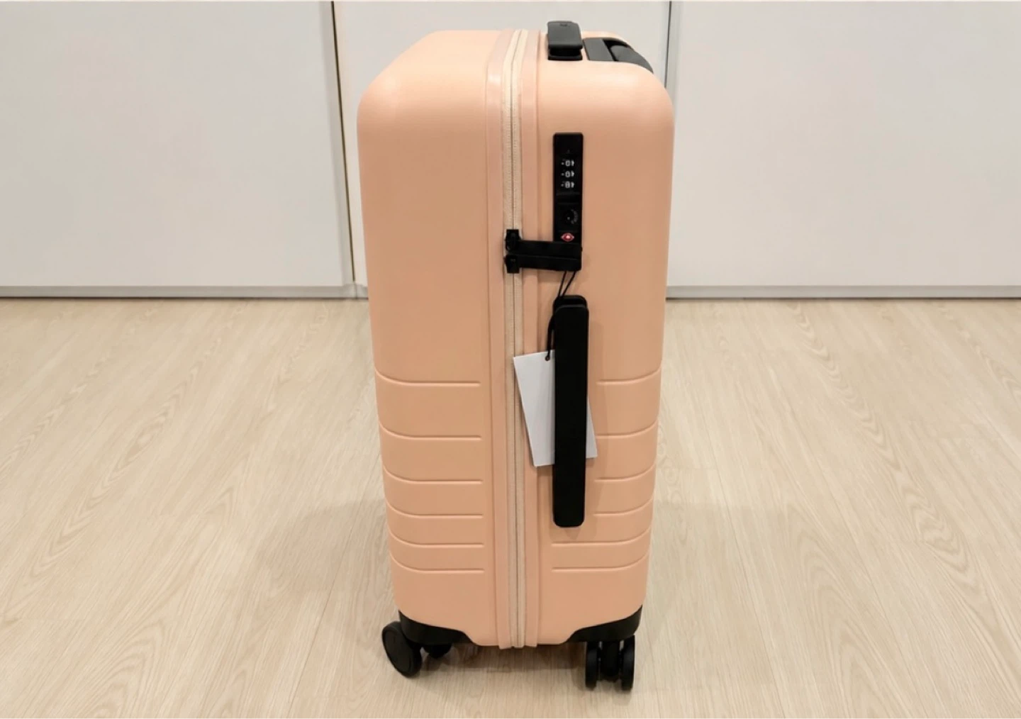 Monos Carry On Luggage - Rose quartz colour - photo 2