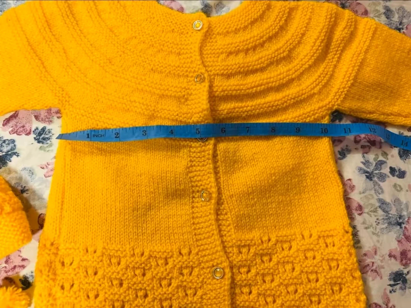 Hand-Knitted Yellow Baby Sweater Set with Hat and Booties - photo 3