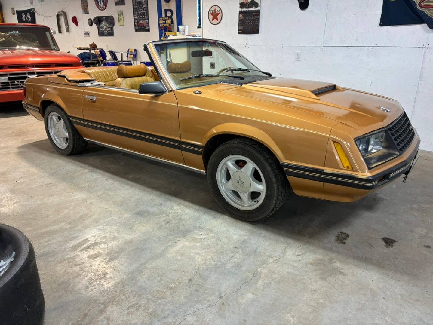 1981 ford mustang V8 - photo 3