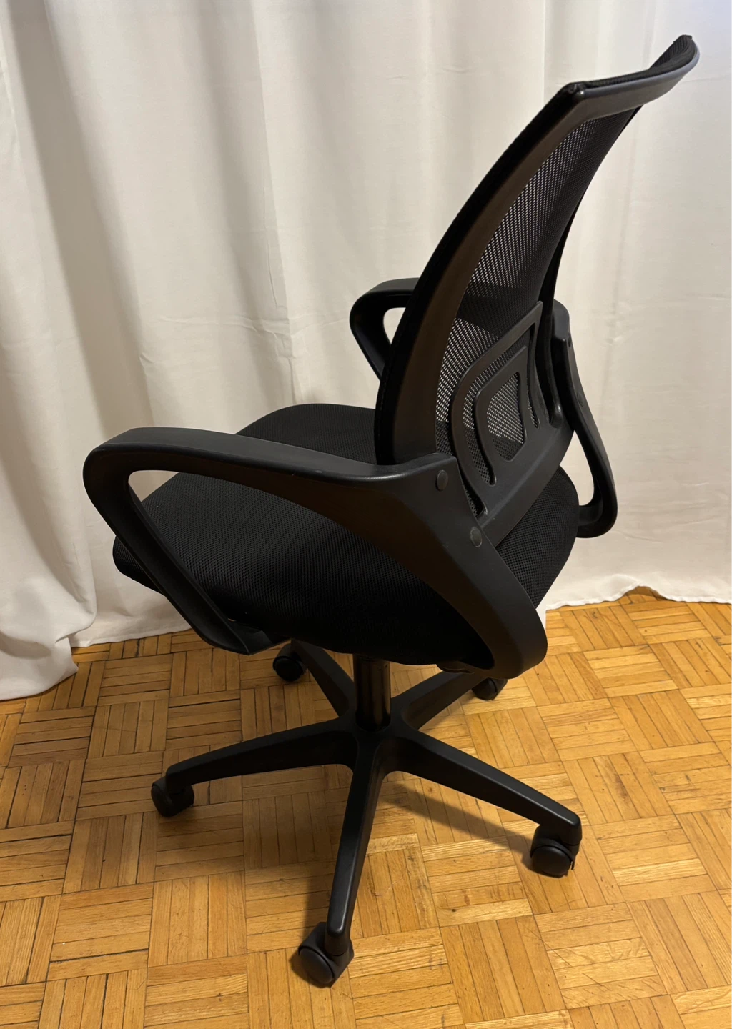 Black Mesh Office Chair - photo 4