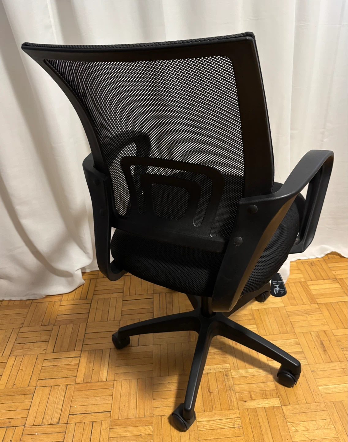 Black Mesh Office Chair - photo 3